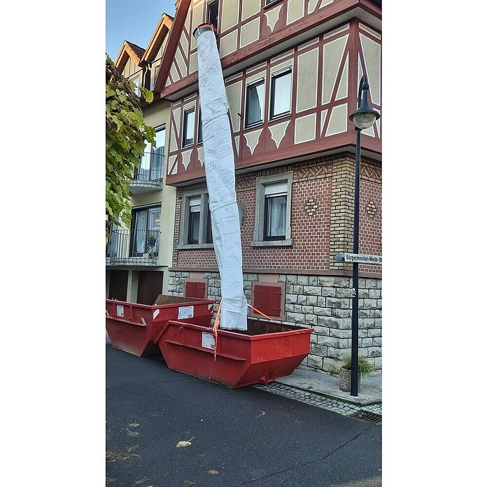 Cijev za šut Stortslurf® 50cm u upotrebi na gradilištu